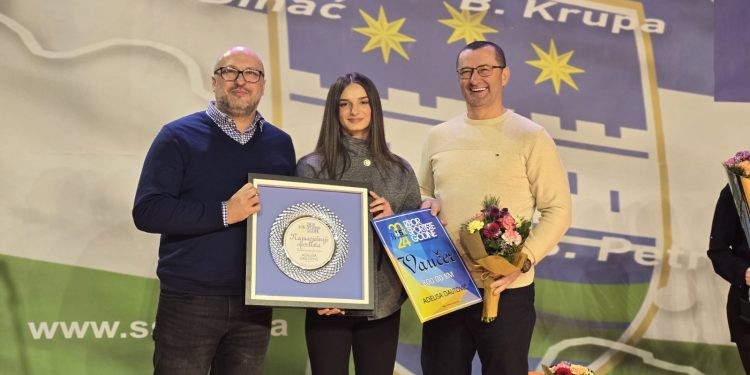 Velika Kladuša: Proglašeni najbolji sportisti USK, titula najbolje pripala Adelisi Dautović