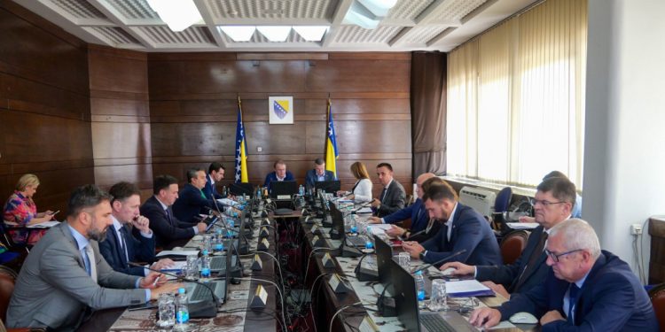 Vlada FBiH usvojila prijedlog budžeta u iznosu od 8,25 milijardi KM