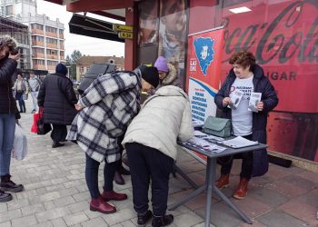 Nećemo umirati u tišini: Ulična akcija u V. Kladuši za kvalitetniju zaštitu žena od nasilja