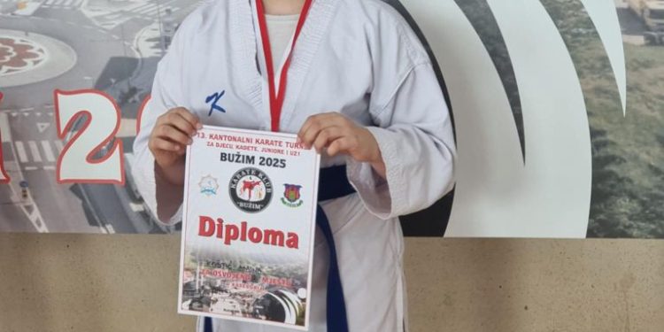 Veliki broj medalja za velikokladuške karate klubove sa Kantonalnog turnira u Bužimu