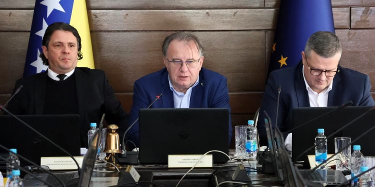 Vlada FBiH usvojila izmjene Zakona kojim se smanjuju nameti poslodavcima
