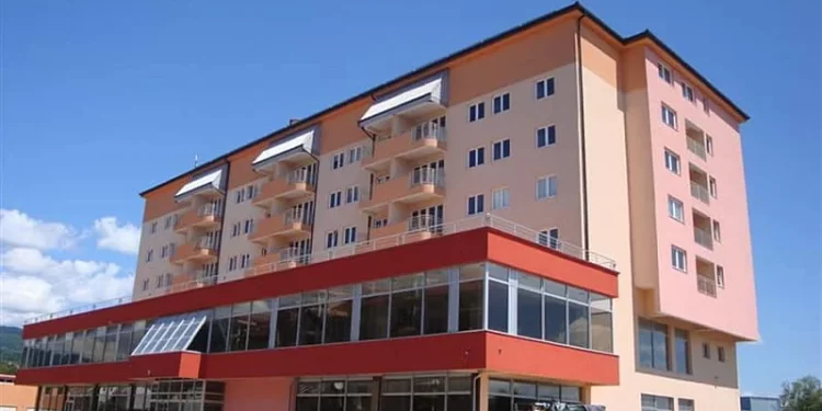 Užas u Kalesiji: Muškarac ubio suprugu i sina, u bjekstvu je