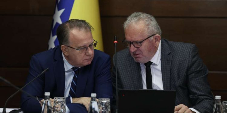 Na ESV FBiH usaglašeni stavovi o pomoći privredi nakon donošenja odluke o povećanju minimalne plate