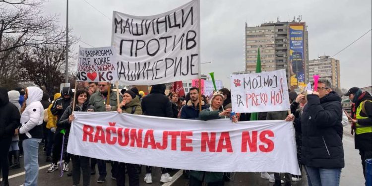 Počela 15-satna blokada studenata u središtu Kragujevca