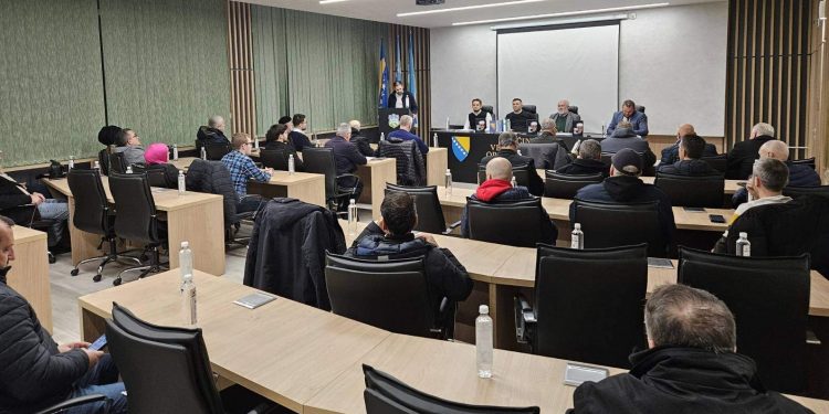 U Općinskoj vijećnici promovisana knjiga „Fuad ef. Karaga – Imam misije i mudrosti“