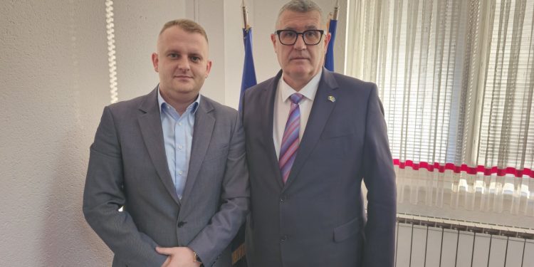 Općinski načelnik Boris Horvat ugostio načelnika Ključa Jasmina Musića u službenoj posjeti Velikoj Kladuši