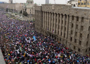 Održani masovni protesti u Beogradu: Desetine hiljada građana poslalo jasnu poruku vlastima