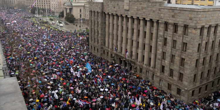 Održani masovni protesti u Beogradu: Desetine hiljada građana poslalo jasnu poruku vlastima