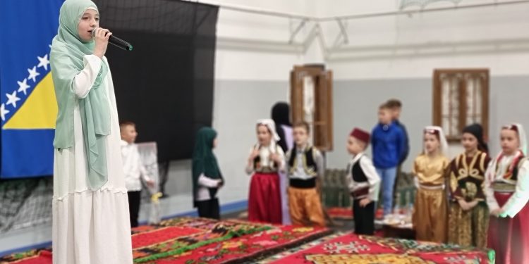 U MZ Podzvizd upriličen tradicionalni iftar uz ilahije i duhovnu muziku