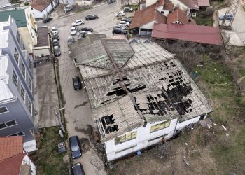 Više od 20 osoba osumnjičeno za požar u diskoteci u S. Makedoniji, proglašena sedmodnevna žalost