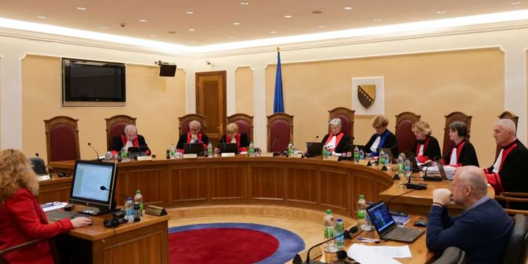 Ustavni sud BiH privremeno ukinuo Dodikove sporne zakone