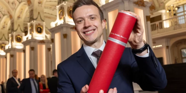 Kladuščanin Fikret Bašić dobio nagradu predsjednika Austrije za nevjerovatna akademska dostignuća