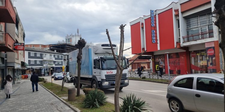 U BiH od danas nije obavezna zimska oprema, pripremite vozila za više temperature