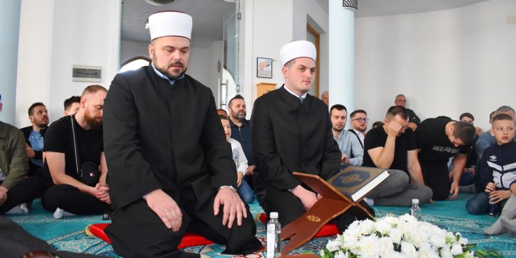 U Velikoj Kladuši proučena hafiska dova hafizu Amaru Grahoviću