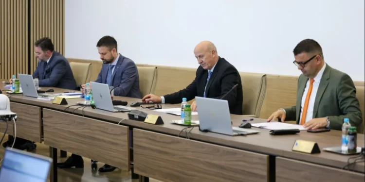 Amidžićev prijedlog isplate novca Viaductu usvojen glasovima HDZ-a i SNSD-a, Trojka bila protiv