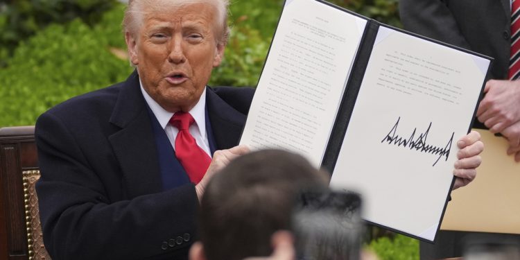 Nove carine koje uvode SAD stupile na snagu