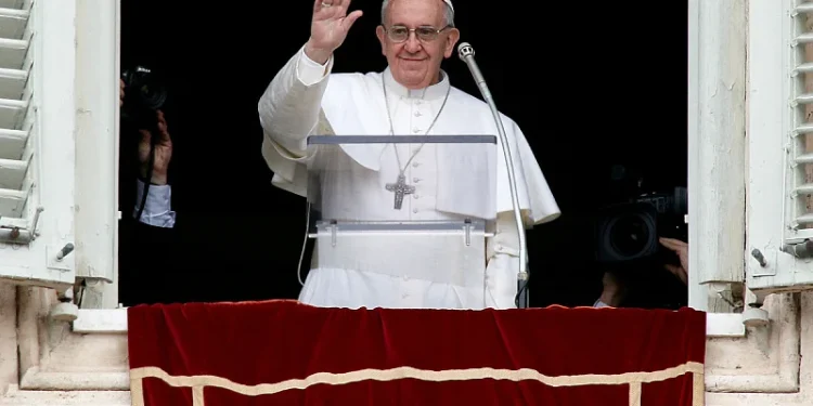 Preminuo papa Franjo, imao je 88 godina