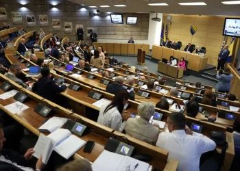 Dom naroda FBiH usvojio izmjene zakona: Smanjuje se zbirna stopa doprinosa za 13,25 posto