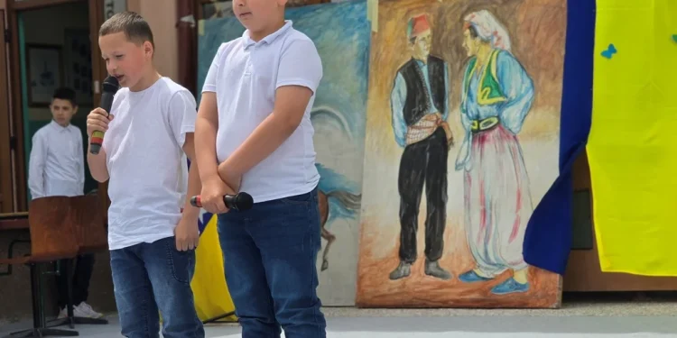 Prigodnim programom OŠ „Todorovska Slapnica“ obilježila Dan škole