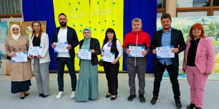Prigodnim programom OŠ „Todorovska Slapnica“ obilježila Dan škole