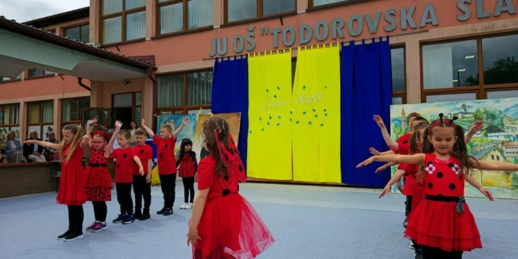 Prigodnim programom OŠ „Todorovska Slapnica“ obilježila Dan škole