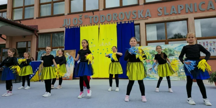 Prigodnim programom OŠ „Todorovska Slapnica“ obilježila Dan škole