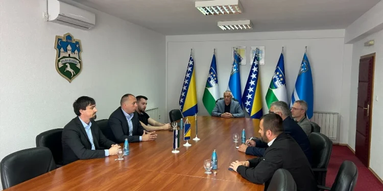 Ministar privrede USK-a Armin Kardašević u posjeti Općini Velika Kladuša: Fokus na podršci privredi i unapređenju saradnje