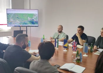 Velika Kladuša: Potpisani Ugovori za izradu projektne dokumentacije Vatrogasnog doma i platoa stambenog bloka u ulici Nurije Pozderca