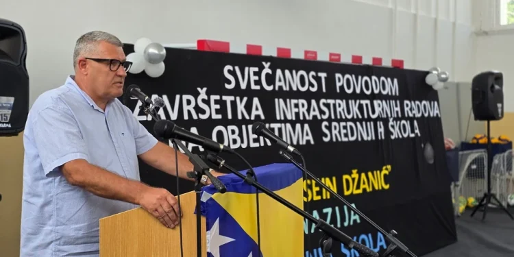 Velika Kladuša: Ozvaničen završetak infrastrukturnih radova na objektima srednjih škola