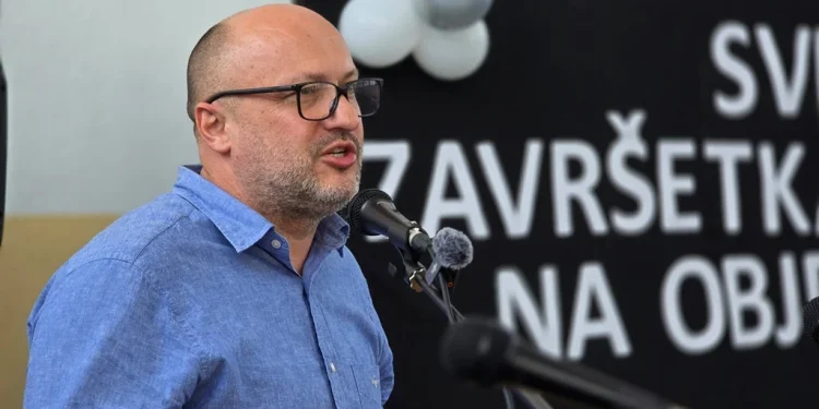 Velika Kladuša: Ozvaničen završetak infrastrukturnih radova na objektima srednjih škola