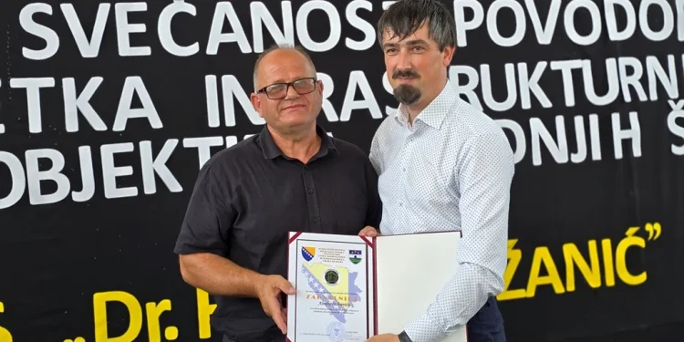 Velika Kladuša: Ozvaničen završetak infrastrukturnih radova na objektima srednjih škola