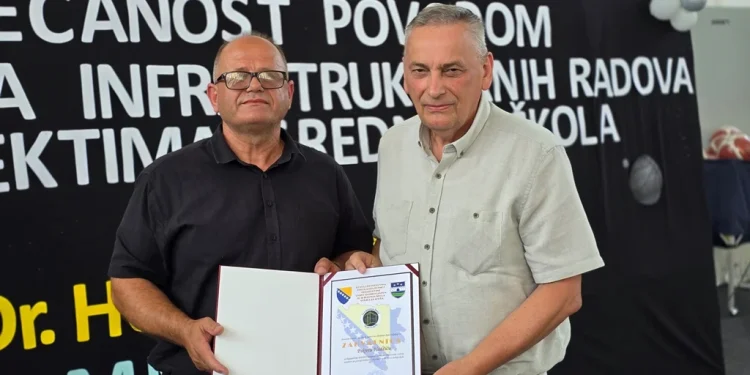 Velika Kladuša: Ozvaničen završetak infrastrukturnih radova na objektima srednjih škola