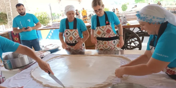 Članice Kladuških udruženja na Festivalu multikulturalnosti u Italiji predstavile BiH