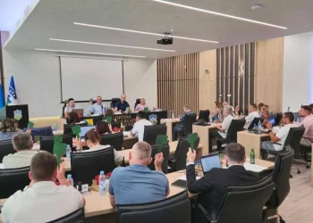 Zasjedalo Vijeće: Povećan iznos studentskih stipendija, usvojen Program „Kladuškog ljeta 2025“