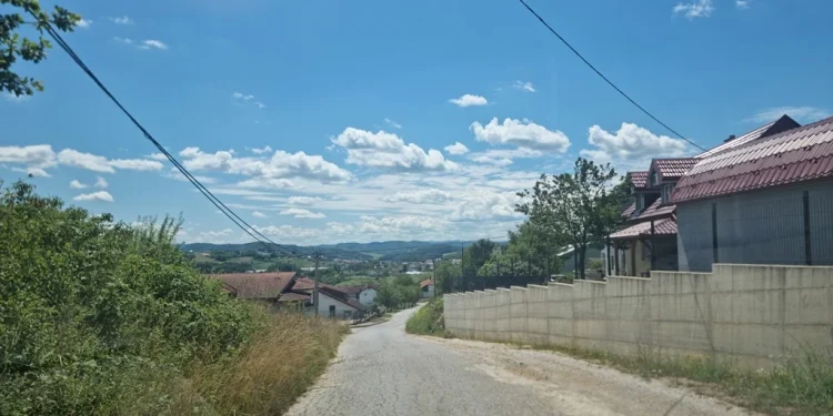 Općina Velika Kladuša raspisala poziv za izbor izvođača radova na sedam putnih pravaca