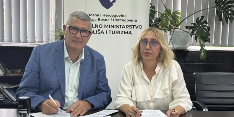 Potpisan ugovor za projekat sanacije deponije Radića most