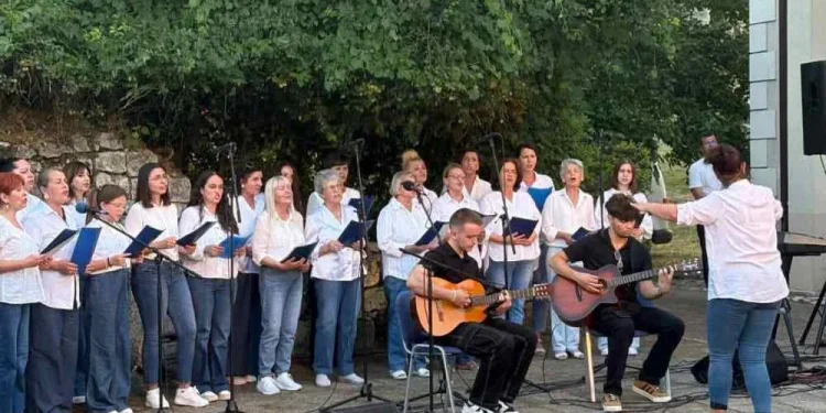 Ženski vokali ansambl „Akord“ učestvovao na Smotri horova u Gradačcu