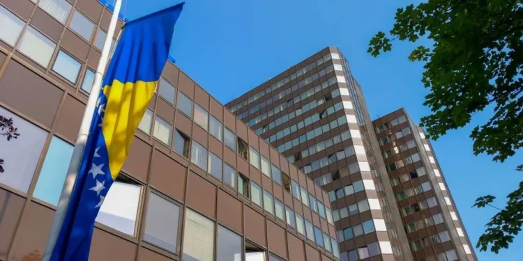 Vlada FBiH: Više od 8,4 miliona KM finansijske pomoći za 12.194 privatnih poslodavaca za maj