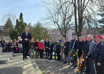 Polaganjem vijenaca obilježen Dan općine Velika Kladuša