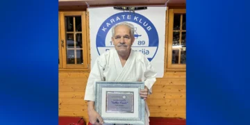 Karate savez BiH dodijelio specijalnu nagradu “Salko Ćurić” treneru Eminu Redžiću