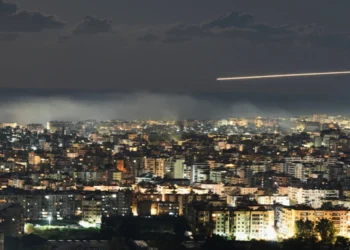 Izrael jutros u Libanu gađao Hezbolah, sirene i u Izraelu zbog napada Irana