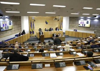 Završena sjednica: Predstavnički dom odobrio set zakona u oblasti reforme finansijskog i platnog sistema FBiH, Mioković smijenjen sa mjesta predsjedavajućeg
