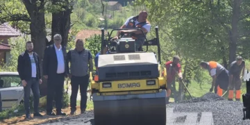 Asfaltirana putna dionica Orčeva Luka – Šakani u MZ Podzvizd
