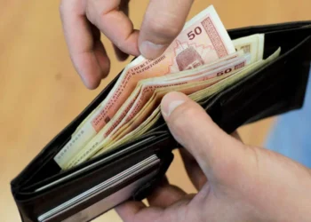 U februaru u FBiH prosječna neto plata iznosila 1.643 KM