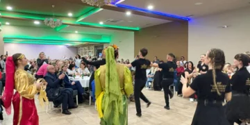 Bogatstvo tradicije na „Večeri narodne nošnje, igre i pjesme“ u organizaciji Udruženja i KUD -a „Tono Hrovat“