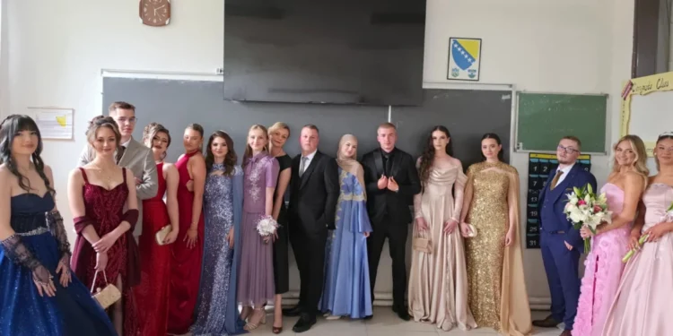Velikokladuška Gimnazija ispratila još jednu uspješnu generaciju