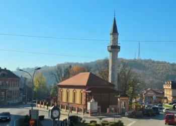 Gradska džamija u Velikoj Kladuši, čuvar tradicije i simbol grada