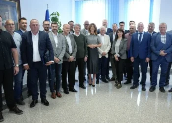 Načelnik Horvat u Federalnom ministarstvu prometa i komunikacija: Potpisani ugovori za dva putna pravca u Velikoj Kladuši