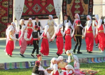 Manifestacija „Veče plesa i pjesme“ u Vrnograču potvrdila značaj očuvanja tradicije