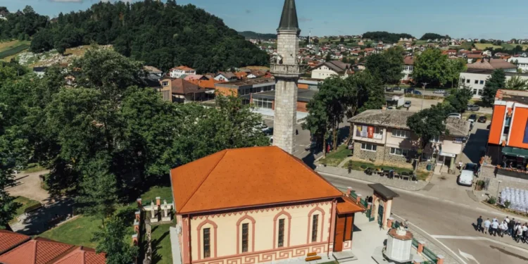 Muslimani ulaze u Novu godinu: Večeras nastupa 1448. hidžretska godina